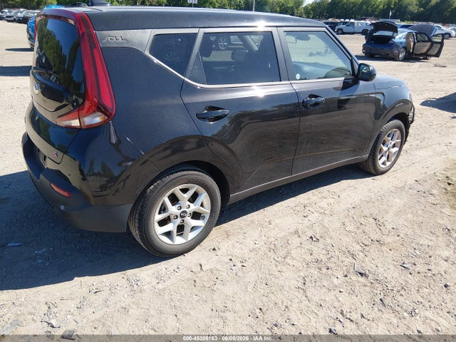 2020 Kia Soul S მანქანა იყიდება აუქციონზე, vin: KNDJ23AU8L7011647, აუქციონის ნომერი: 45308163
