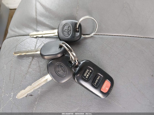 Продажа на аукционе авто 2001 Toyota Sienna Xle, vin: 4T3ZF13C01U393142, номер лота: 45308165