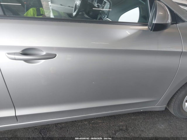 Hyundai ELANTRA SE 2020 5NPD74LF1LH608881 Image 12