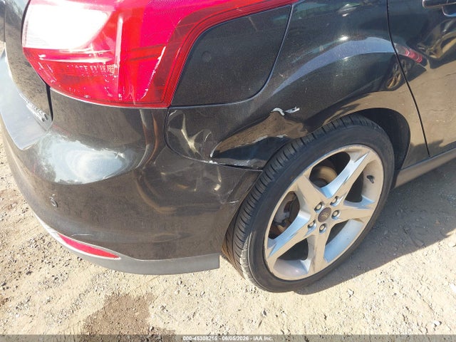 2014 Ford Focus Titanium მანქანა იყიდება აუქციონზე, vin: 1FADP3N21EL426400, აუქციონის ნომერი: 45308215