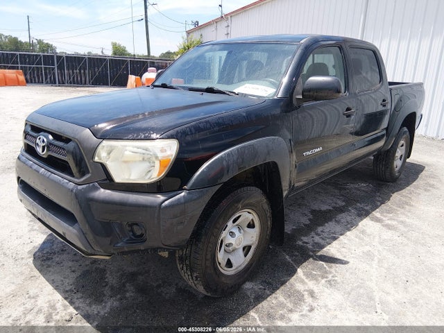 Toyota Tacoma Base V6 2014 3TMLU4EN8EM163058 Image 2