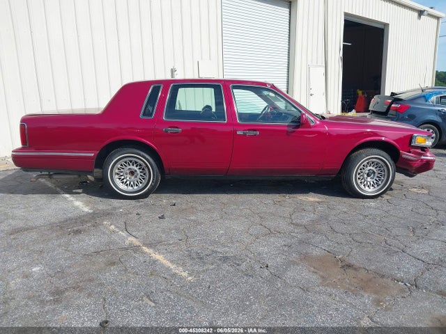 45308242 :رقم المزاد ، 1LNLM81WXSY740402 vin ، 1995 Lincoln Town Car Executive مزاد بيع