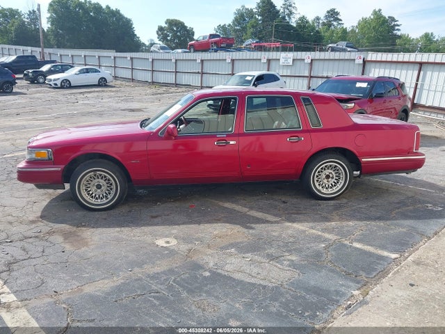 45308242 :رقم المزاد ، 1LNLM81WXSY740402 vin ، 1995 Lincoln Town Car Executive مزاد بيع