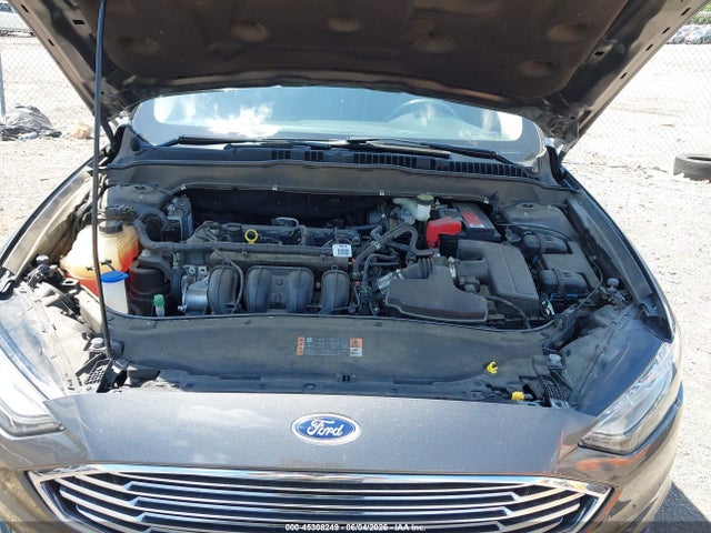 45308249 :رقم المزاد ، 3FA6P0H72HR402532 vin ، 2017 Ford Fusion Se مزاد بيع
