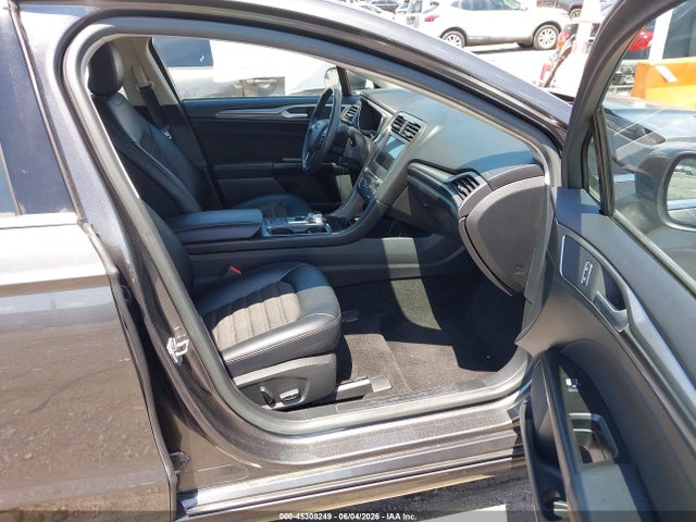 45308249 :رقم المزاد ، 3FA6P0H72HR402532 vin ، 2017 Ford Fusion Se مزاد بيع