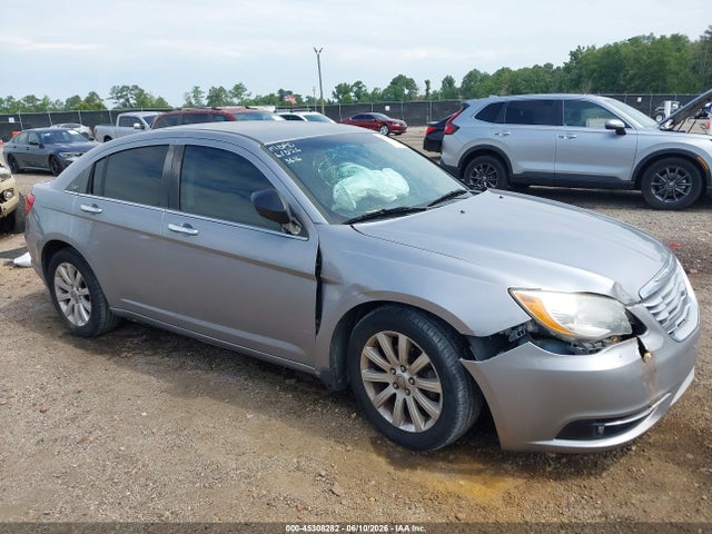 Продаж на аукціоні авто 2013 Chrysler 200 Limited, vin: 1C3CCBCGXDN623616, номер лоту: 45308282