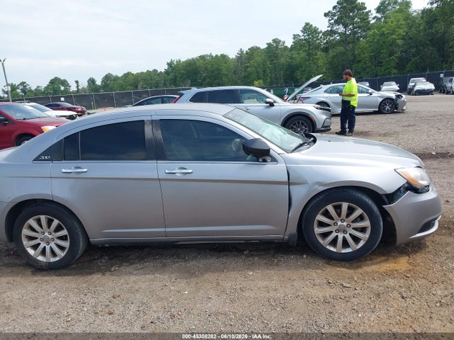 Продаж на аукціоні авто 2013 Chrysler 200 Limited, vin: 1C3CCBCGXDN623616, номер лоту: 45308282