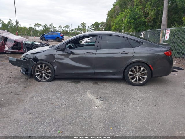 45308338 :رقم المزاد ، 1C3CCCBB4FN596718 vin ، 2015 Chrysler 200 S مزاد بيع
