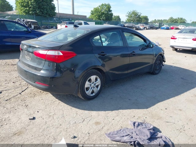 45308349 :رقم المزاد ، KNAFX4A68F5349531 vin ، 2015 Kia Forte Lx مزاد بيع