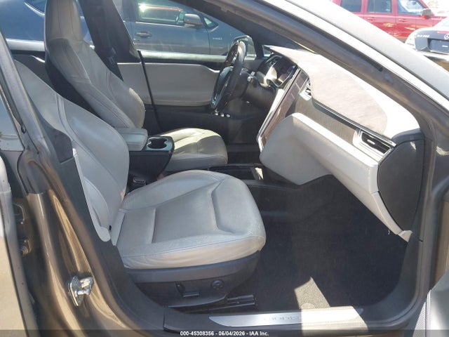 Tesla Model S 60/70/75/85 2016 5YJSA1E19GF138175 Image 5