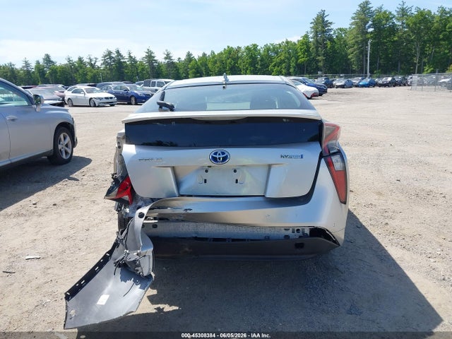 Toyota Prius Two 2017 JTDKBRFU6H3565848 Image 16