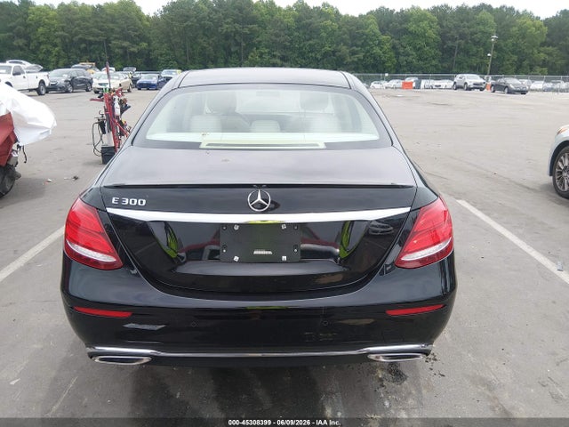 Продажа на аукционе авто 2018 Mercedes-benz E 300, vin: WDDZF4JB9JA374380, номер лота: 45308399