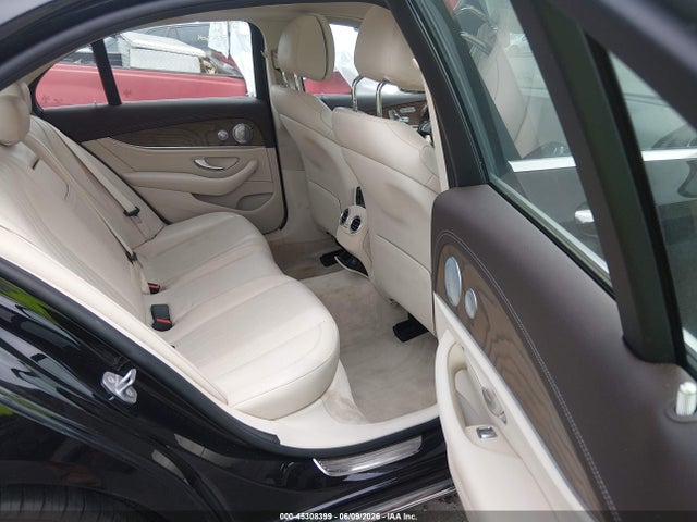 Продажа на аукционе авто 2018 Mercedes-benz E 300, vin: WDDZF4JB9JA374380, номер лота: 45308399