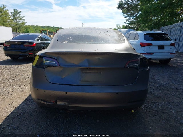Tesla Model 3 Long Range 2021 5YJ3E1EB2MF975881 Image 16