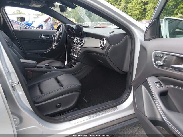 Aukcja sprzedaży 2019 Mercedes-benz Gla 250 4matic, vin: WDCTG4GB4KU013833, numer aukcji: 45308605
