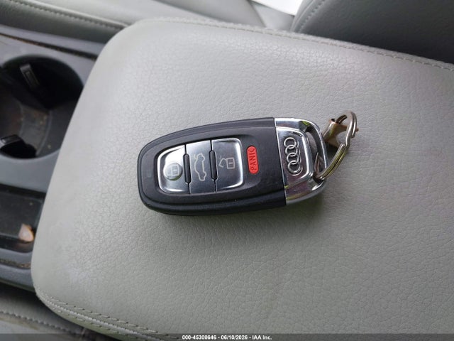2014 Audi A4 2.0t Premium მანქანა იყიდება აუქციონზე, vin: WAUFFAFL7EN012301, აუქციონის ნომერი: 45308646