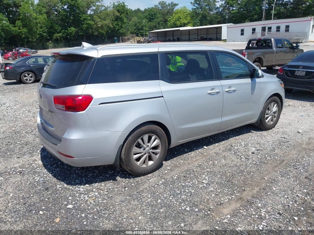 KIA SEDONA LX 2018 KNDMB5C13J6373478 Image 4