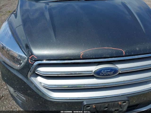 1FMCU9GD3HUE18566 Ford ESCAPE SE
