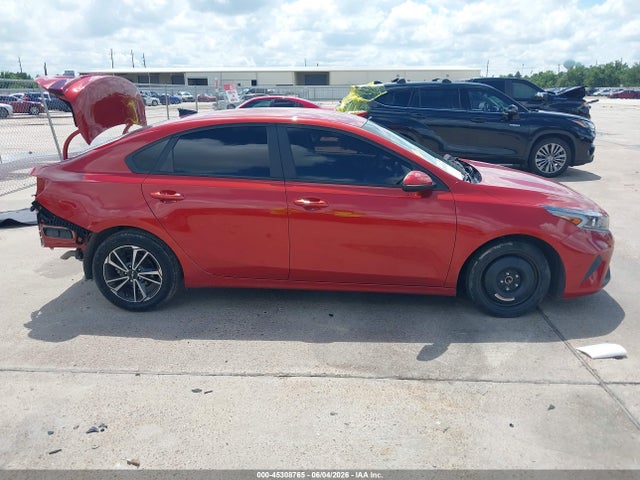 2024 Kia Forte Lxs მანქანა იყიდება აუქციონზე, vin: 3KPF24AD9RE726585, აუქციონის ნომერი: 45308765