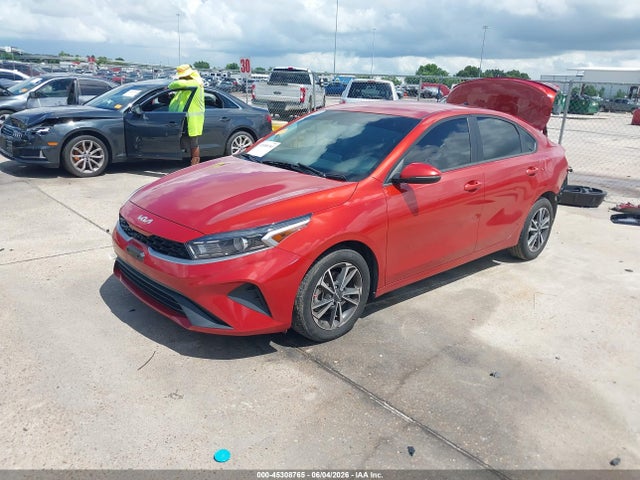 2024 Kia Forte Lxs მანქანა იყიდება აუქციონზე, vin: 3KPF24AD9RE726585, აუქციონის ნომერი: 45308765