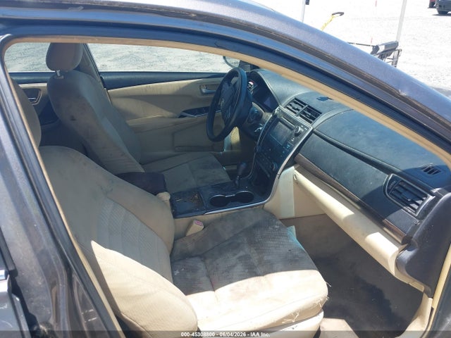 2015 Toyota Camry Le მანქანა იყიდება აუქციონზე, vin: 4T4BF1FK9FR473274, აუქციონის ნომერი: 45308800