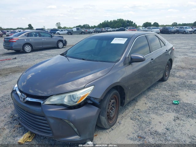 2015 Toyota Camry Le მანქანა იყიდება აუქციონზე, vin: 4T4BF1FK9FR473274, აუქციონის ნომერი: 45308800