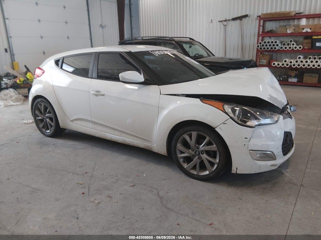 Продажа на аукционе авто 2017 Hyundai Veloster, vin: KMHTC6AD8HU310647, номер лота: 45308808