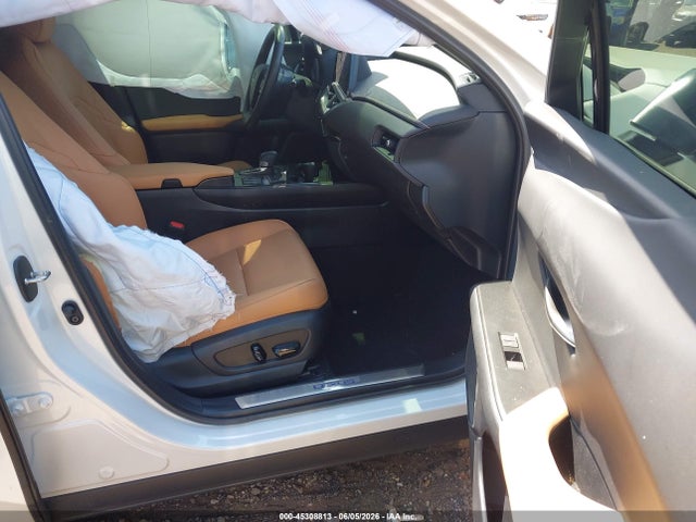 2025 Lexus Ux 300h Premium მანქანა იყიდება აუქციონზე, vin: JTHYBJAH7S2027614, აუქციონის ნომერი: 45308813