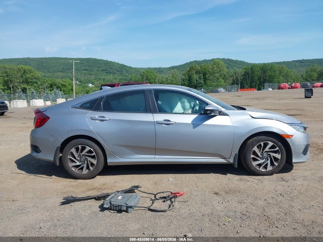 45309014 :رقم المزاد ، 2HGFC2F71JH549867 vin ، 2018 Honda Civic Ex مزاد بيع
