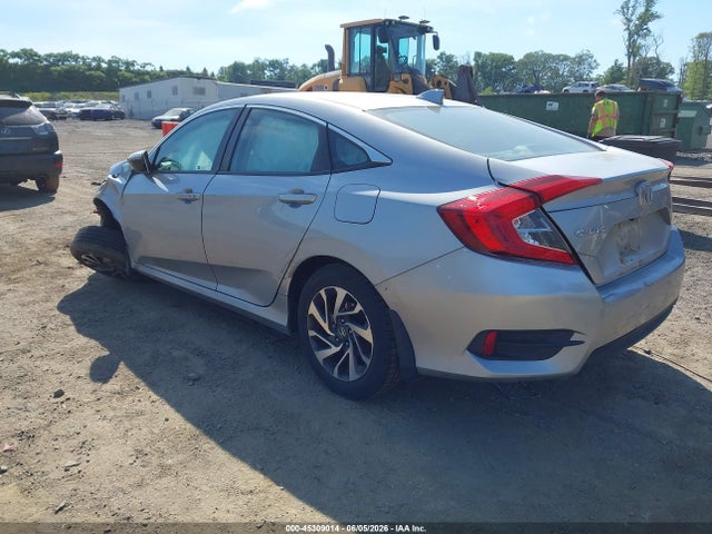 45309014 :رقم المزاد ، 2HGFC2F71JH549867 vin ، 2018 Honda Civic Ex مزاد بيع