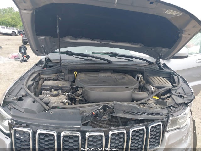 45309031 :رقم المزاد ، 1C4RJFAG8HC884637 vin ، 2017 Jeep Grand Cherokee Laredo 4x4 مزاد بيع