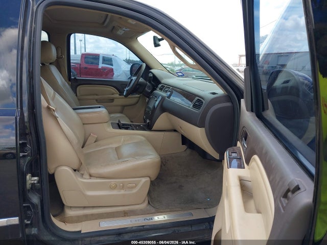 Продажа на аукционе авто 2013 Gmc Yukon Xl 1500 Denali, vin: 1GKS1MEF3DR302303, номер лота: 45309055