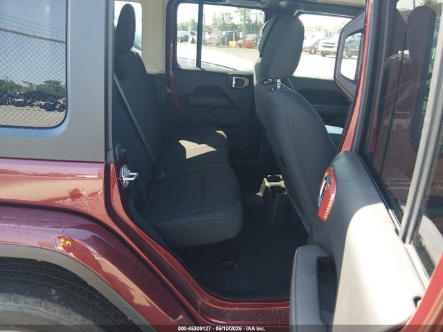 1C4HJXEG7NW103922 Jeep Wrangler Unlimited Sahara 4x4