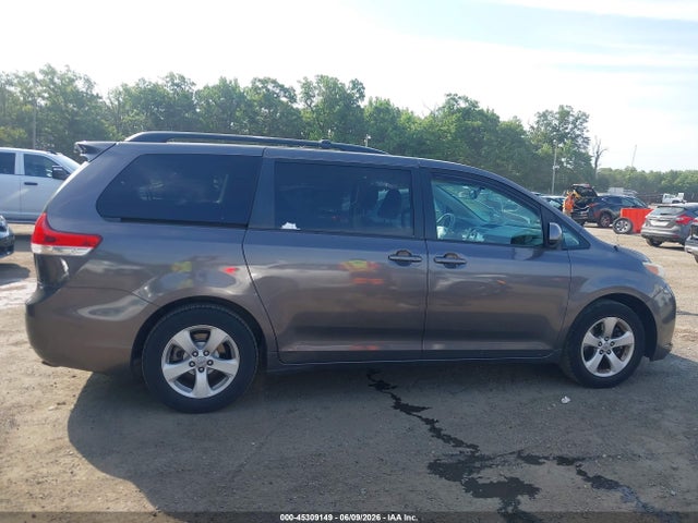 Aukcja sprzedaży 2011 Toyota Sienna Le V6, vin: 5TDKK3DC1BS078408, numer aukcji: 45309149