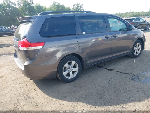 Aukcja sprzedaży 2011 Toyota Sienna Le V6, vin: 5TDKK3DC1BS078408, numer aukcji: 45309149