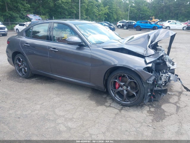 Продажа на аукционе авто 2018 Alfa Romeo Giulia Ti Sport Awd, vin: ZARFAEEN7J7566261, номер лота: 45309161