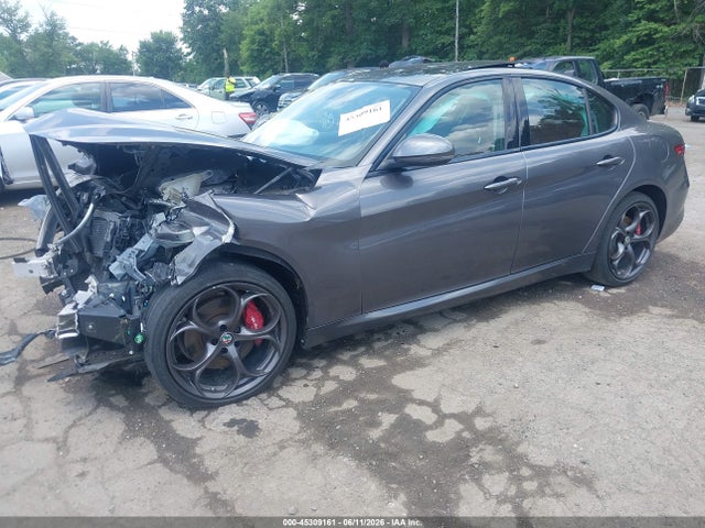 Продажа на аукционе авто 2018 Alfa Romeo Giulia Ti Sport Awd, vin: ZARFAEEN7J7566261, номер лота: 45309161