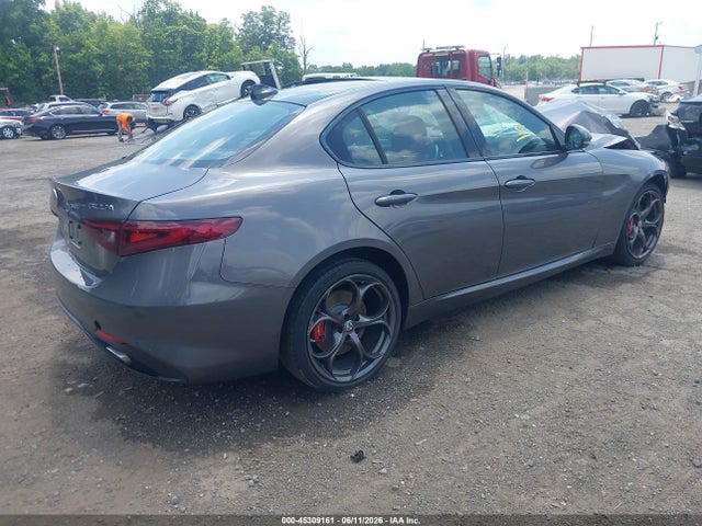 Продажа на аукционе авто 2018 Alfa Romeo Giulia Ti Sport Awd, vin: ZARFAEEN7J7566261, номер лота: 45309161