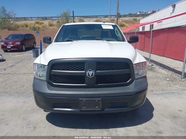 45309182 :رقم المزاد ، 3C6JR6DG9KG570850 vin ، 2019 Ram 1500 Classic Tradesman  4x2 8' Box مزاد بيع