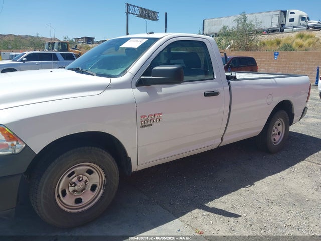 45309182 :رقم المزاد ، 3C6JR6DG9KG570850 vin ، 2019 Ram 1500 Classic Tradesman  4x2 8' Box مزاد بيع