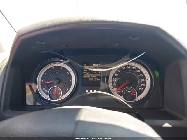 45309182 :رقم المزاد ، 3C6JR6DG9KG570850 vin ، 2019 Ram 1500 Classic Tradesman  4x2 8' Box مزاد بيع