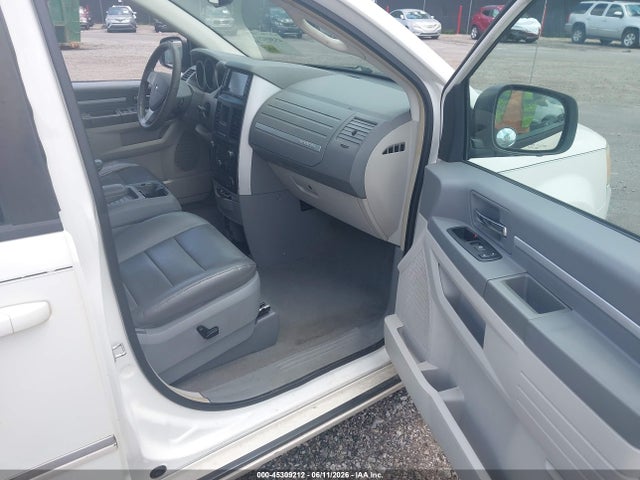 Продажа на аукционе авто 2008 Dodge Grand Caravan Sxt, vin: 2D8HN54X08R126533, номер лота: 45309212