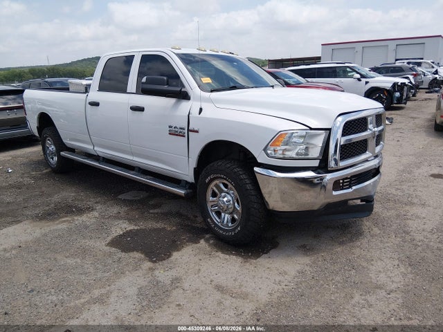 45309246 :رقم المزاد ، 3C6UR5HJXFG649897 vin ، 2015 Ram 2500 Tradesman مزاد بيع