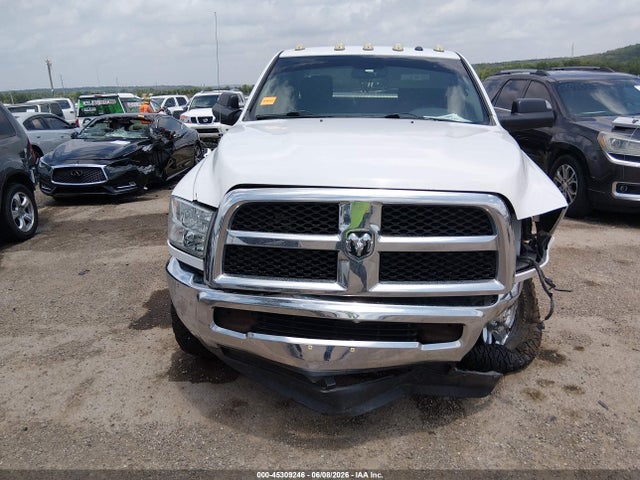 45309246 :رقم المزاد ، 3C6UR5HJXFG649897 vin ، 2015 Ram 2500 Tradesman مزاد بيع