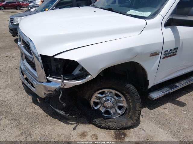 45309246 :رقم المزاد ، 3C6UR5HJXFG649897 vin ، 2015 Ram 2500 Tradesman مزاد بيع