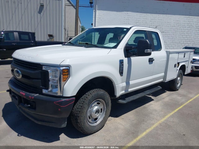 Ford F-350 Xl 2019 1FD8X3B61KEC15910 Image 2
