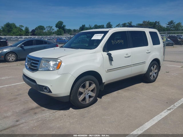 Honda Pilot Touring 2014 5FNYF4H9XEB005615 Image 2