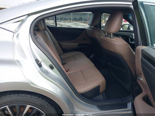 45309301 :رقم المزاد ، 58ADZ1B1XNU120699 vin ، 2022 Lexus Es 350 مزاد بيع