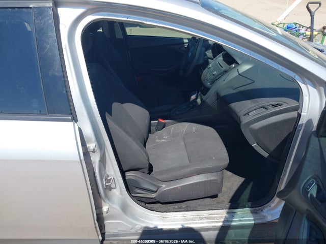Ford FOCUS S 2016 1FADP3E2XGL310552 Image 5