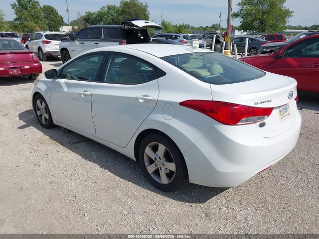 2013 Hyundai Elantra Gls მანქანა იყიდება აუქციონზე, vin: 5NPDH4AEXDH215731, აუქციონის ნომერი: 45309352